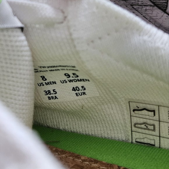 Cariuma IBI low off white knit sneaker Wms sz 9.5 Men's size 8 NIB New - Picture 8 of 16